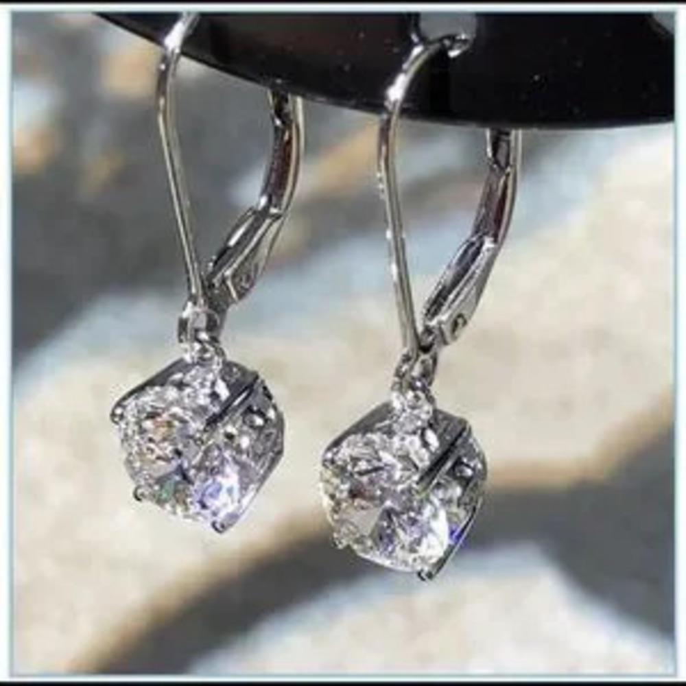 New 18k?Water drop Shiny Dangle?Earrings